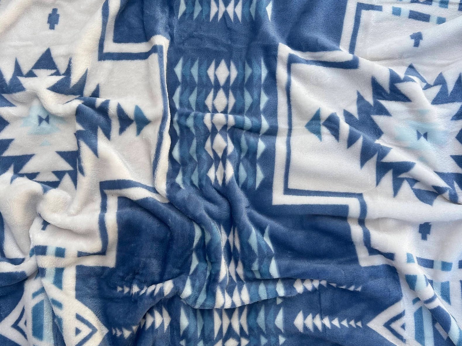 Southwest Queen Plush Blankets